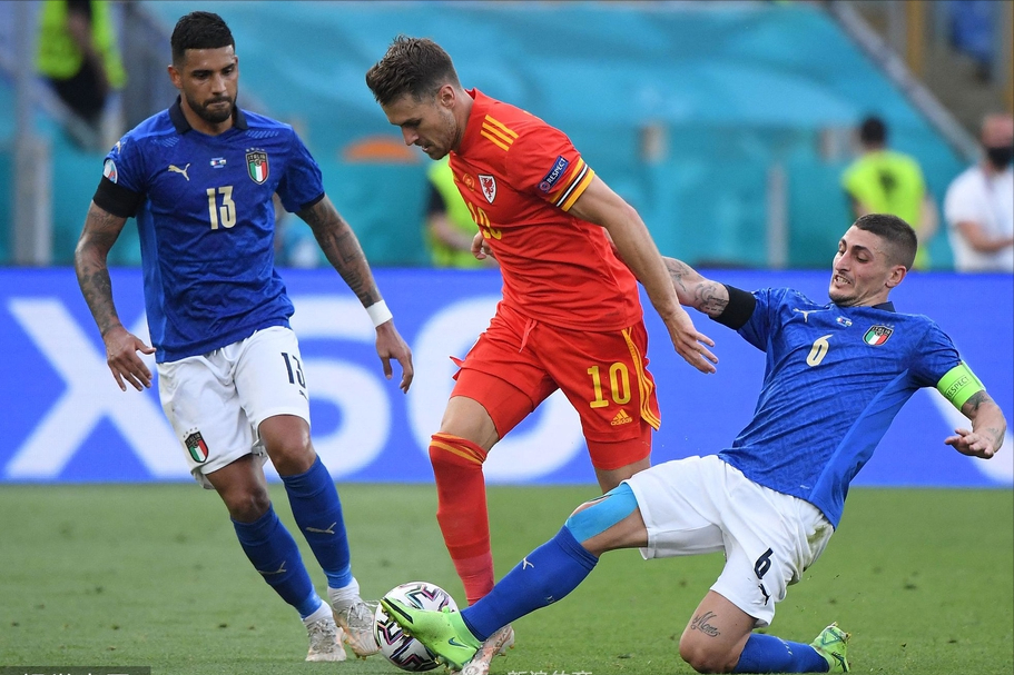 南宫体育-风云突变底特律活塞关键战外线爆发，意甲版图或重绘，赛场秩序良好，阵容厚度经受考验(开关的冲击试验试件要经受几次冲击)