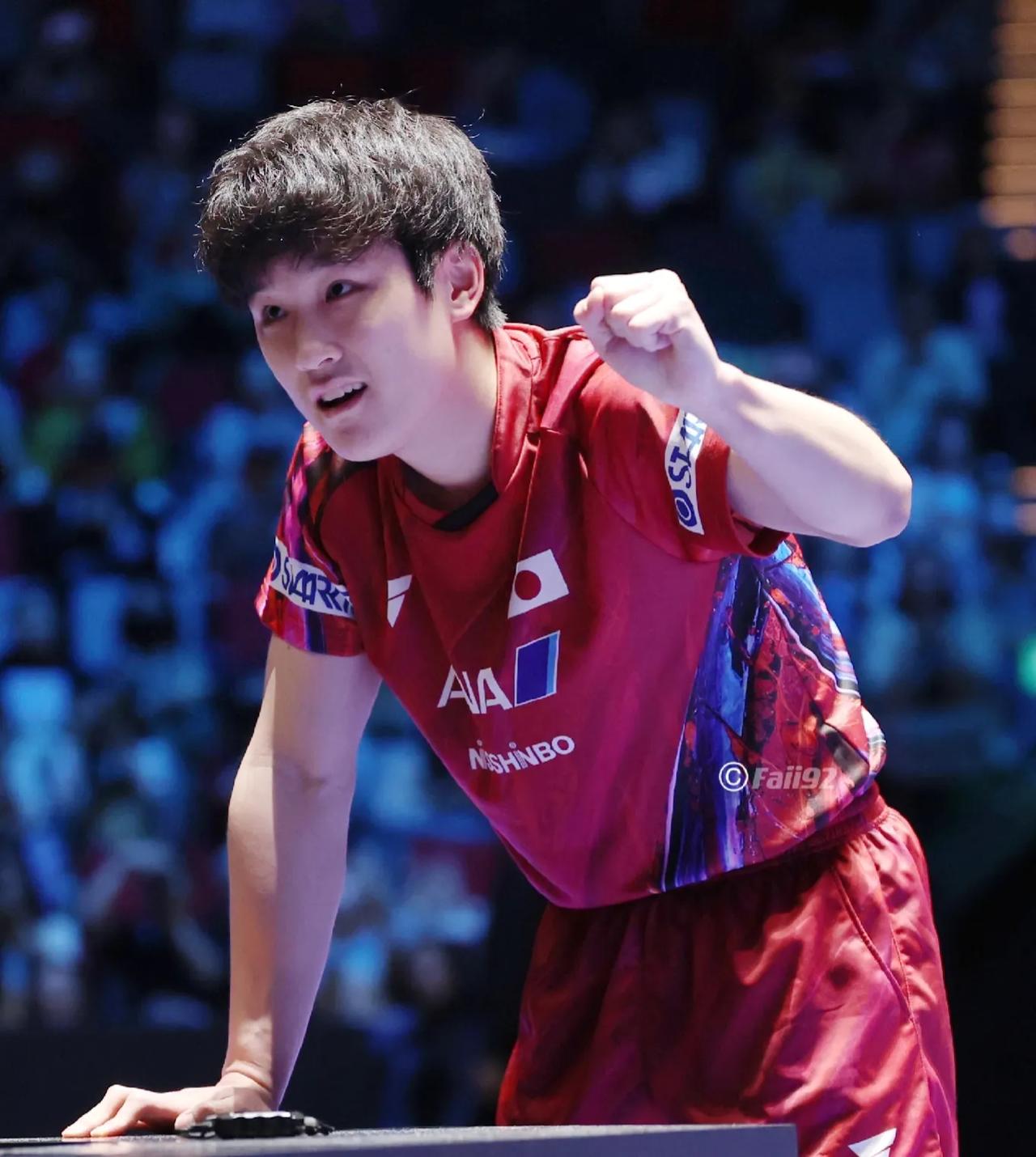 小组赛巅峰对决!胶东火箭队惊险晋级剑门赤兔队,足球赛场再起波澜;复盘值得玩味的简单介绍 小组赛巅峰对决!胶东火箭队惊险晋级剑门赤兔队,足球赛场再起波澜;复盘值得玩味的简单介绍