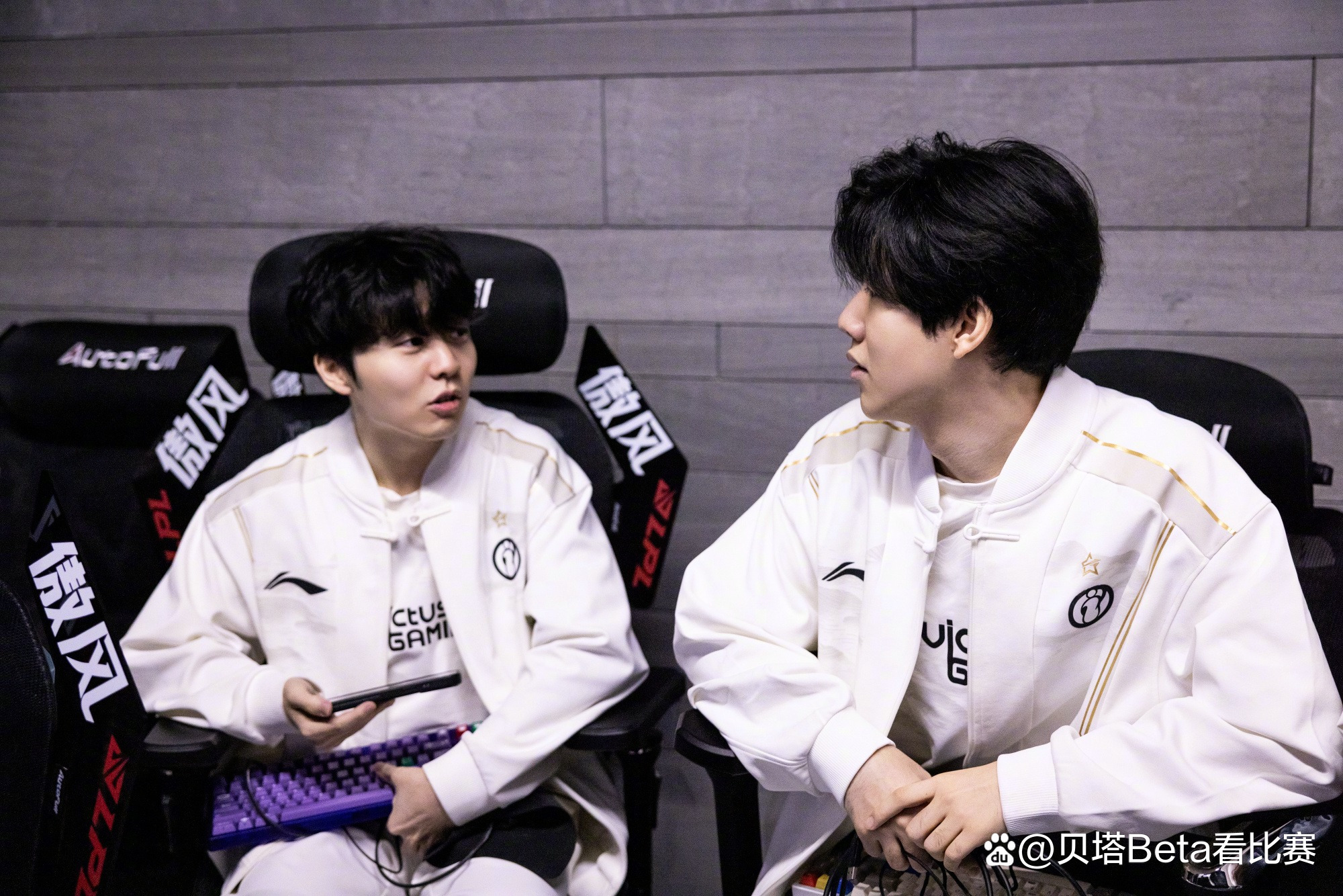 Rookie重返赛场,出色防守首场状态出色,G2观众沸腾!比赛高潮迭起的简单介绍 Rookie重返赛场,出色防守首场状态出色,G2观众沸腾!比赛高潮迭起的简单介绍