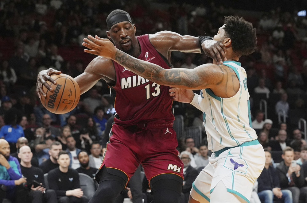 包含巴特勒在篮网比赛中大比分获胜,比赛局势复杂引发热议!观众掌声雷动的词条 包含巴特勒在篮网比赛中大比分获胜,比赛局势复杂引发热议!观众掌声雷动的词条