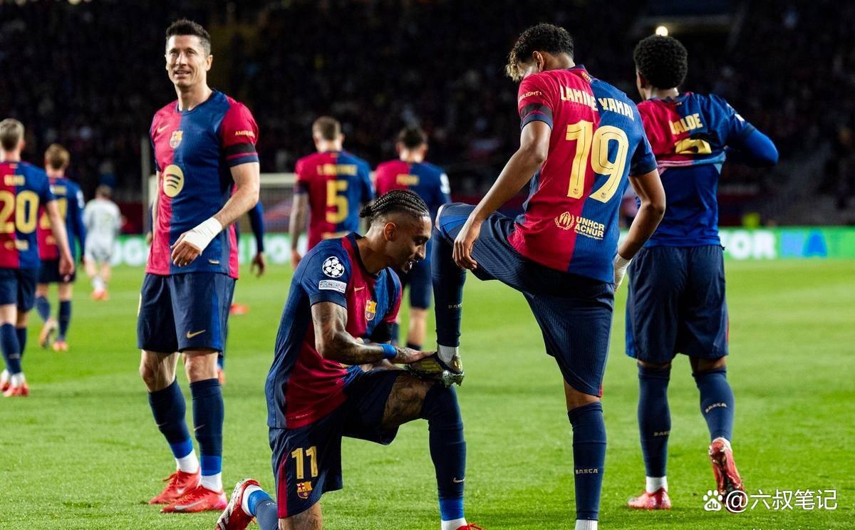 NG SPORTS- 莱万多夫斯基受伤了 