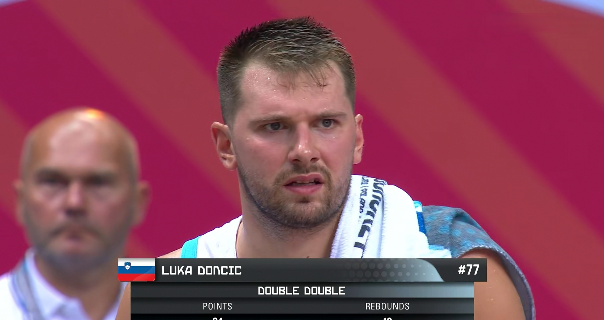 南宫体育-包含东契奇在加拿大队比赛中关键助攻，逆转引发热议！的词条